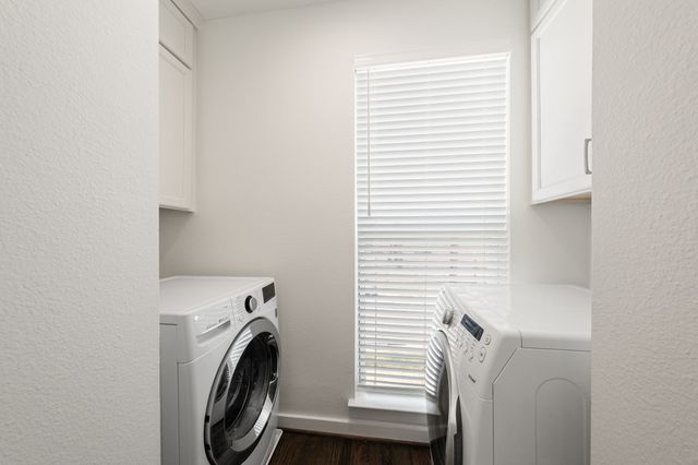 4039 Congress Avenue 201, Dallas, TX 75219