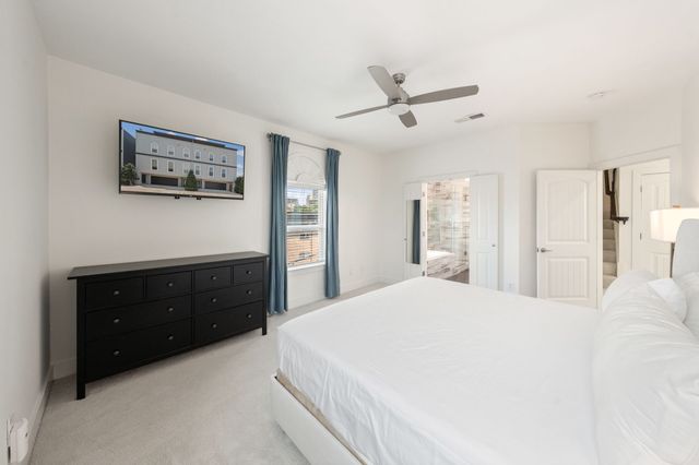 4039 Congress Avenue 201, Dallas, TX 75219