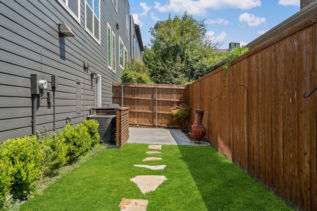 4039 Congress Avenue 201, Dallas, TX 75219