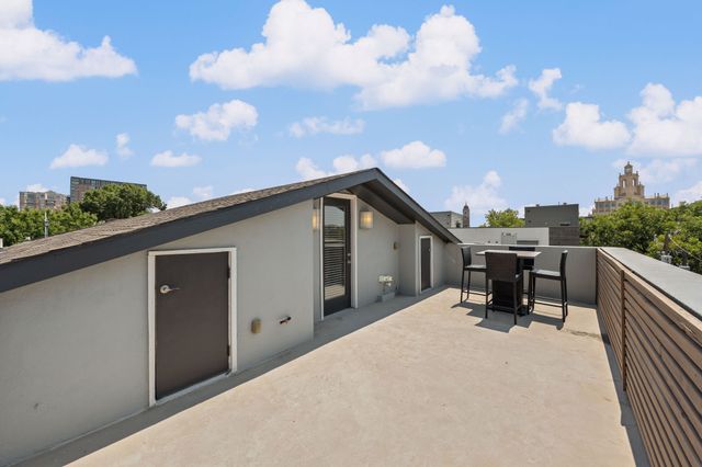 4039 Congress Avenue 201, Dallas, TX 75219