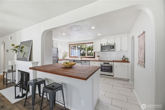 12527 Glenwood Avenue SW, Lakewood, WA 98499