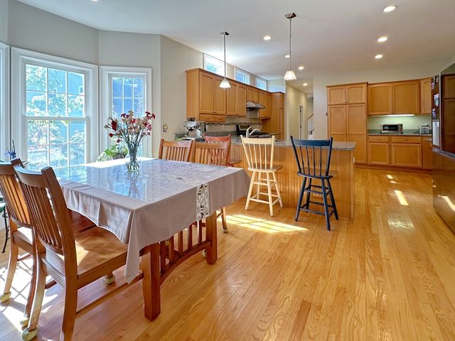 11 Oakland St, Lexington, MA 02420