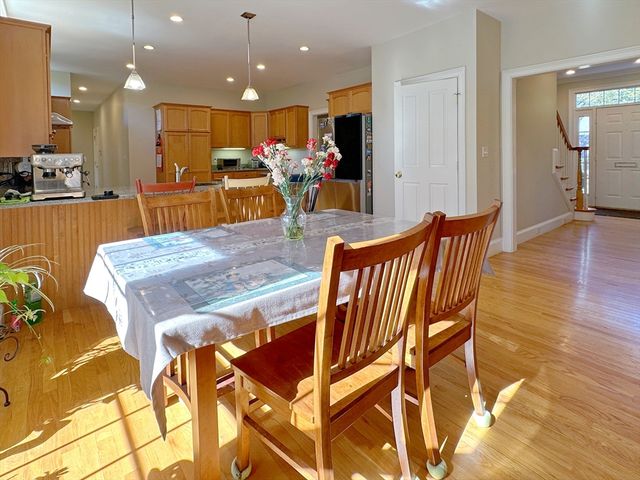 11 Oakland St, Lexington, MA 02420