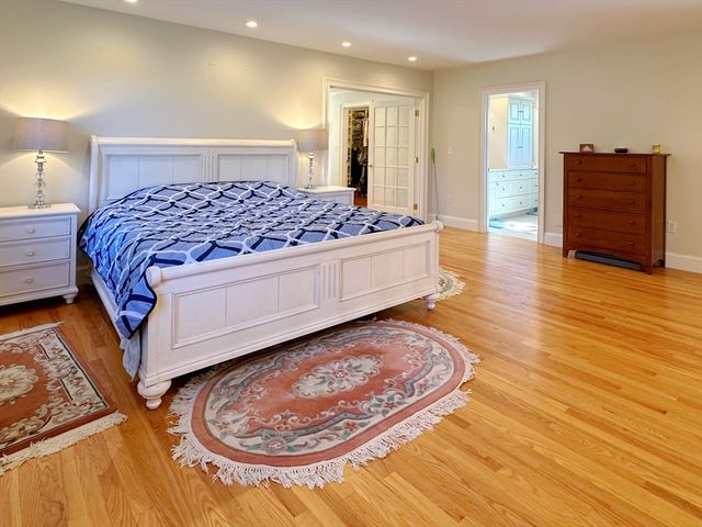 11 Oakland St, Lexington, MA 02420