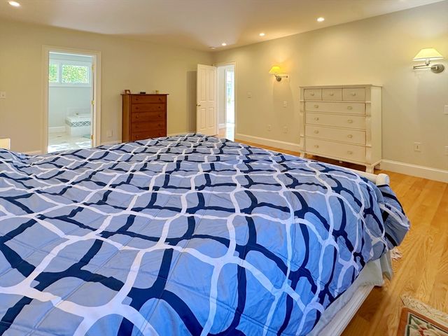 11 Oakland St, Lexington, MA 02420
