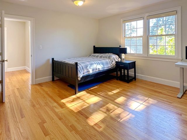 11 Oakland St, Lexington, MA 02420