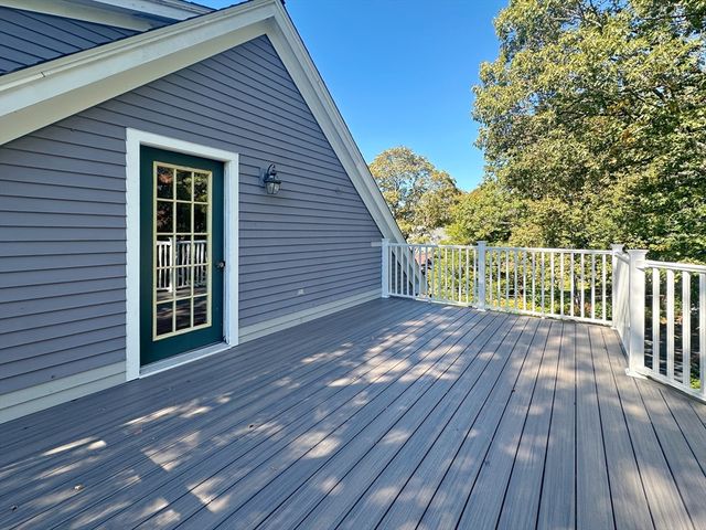 11 Oakland St, Lexington, MA 02420