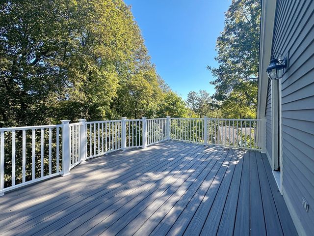 11 Oakland St, Lexington, MA 02420