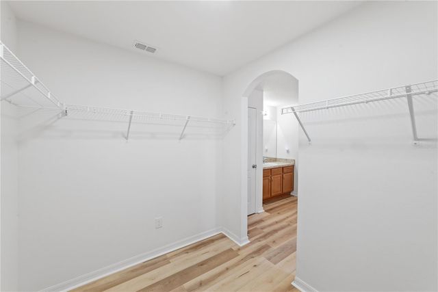 621 CHATHAM WALK DRIVE, Ruskin, FL 33570
