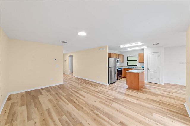 621 CHATHAM WALK DRIVE, Ruskin, FL 33570