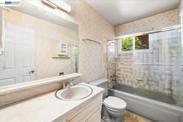 748 Cornell Dr, Santa Clara, CA 95051