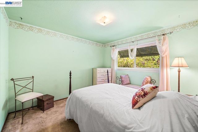 748 Cornell Dr, Santa Clara, CA 95051