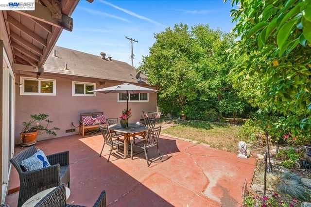 748 Cornell Dr, Santa Clara, CA 95051