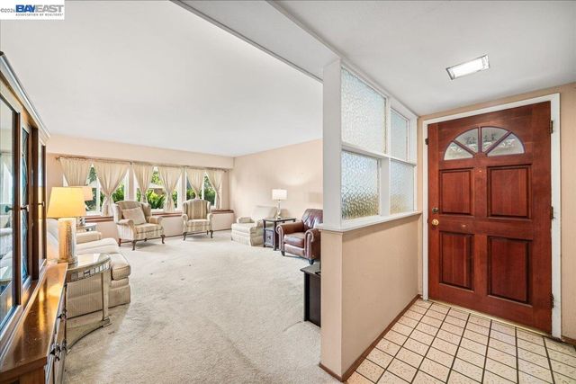 748 Cornell Dr, Santa Clara, CA 95051