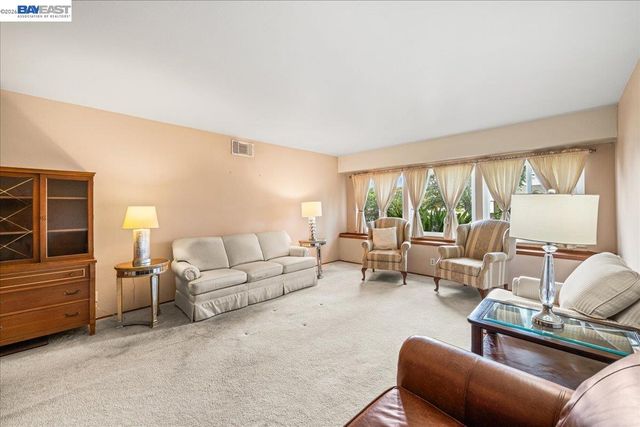 748 Cornell Dr, Santa Clara, CA 95051