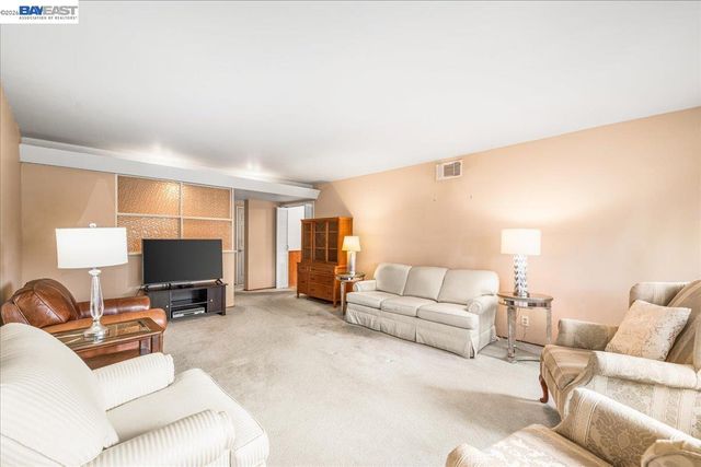 748 Cornell Dr, Santa Clara, CA 95051