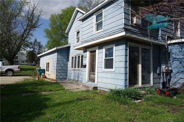 523 S 2nd Street, Winterset, IA 50273
