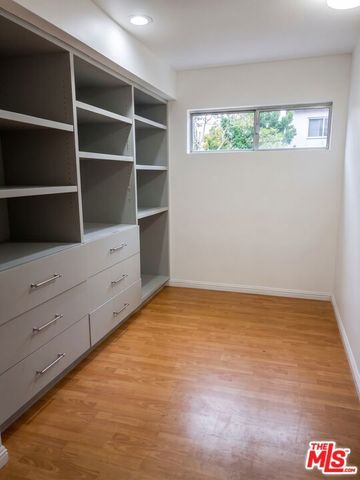 9221 Charleville Boulevard C, Beverly Hills, CA 90212