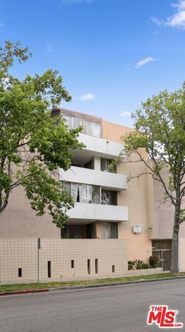 9221 Charleville Boulevard C, Beverly Hills, CA 90212