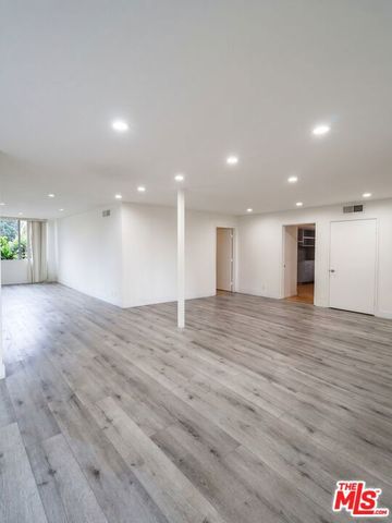 9221 Charleville Boulevard C, Beverly Hills, CA 90212
