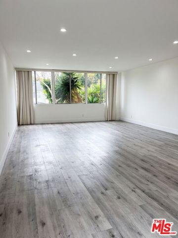 9221 Charleville Boulevard C, Beverly Hills, CA 90212