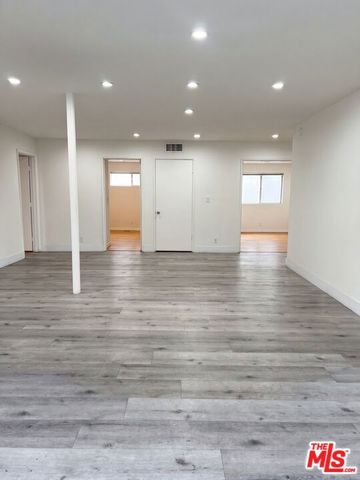 9221 Charleville Boulevard C, Beverly Hills, CA 90212