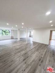 9221 Charleville Boulevard C, Beverly Hills, CA 90212