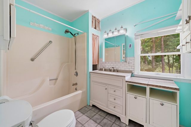 70 Muller Rd, Burlington, MA 01803