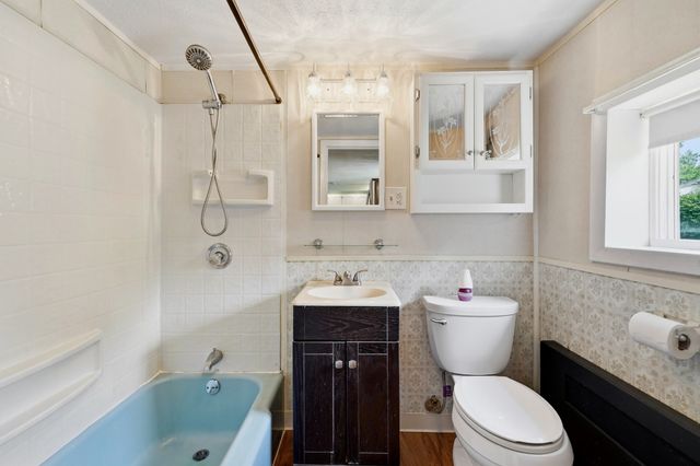 70 Muller Rd, Burlington, MA 01803