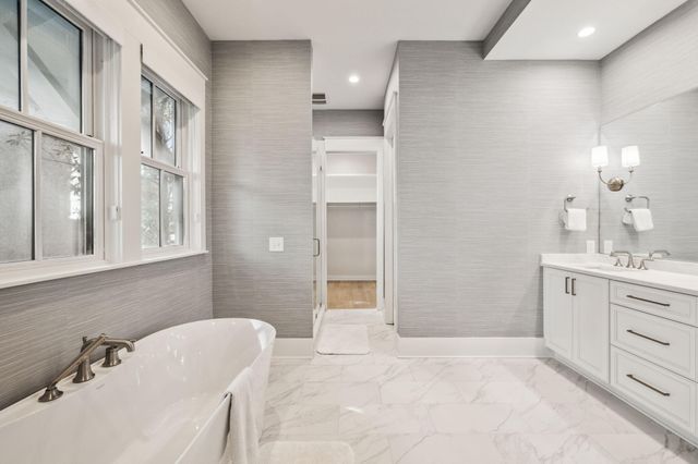 254 E Yacht Pond Lane, Watersound, FL 32461