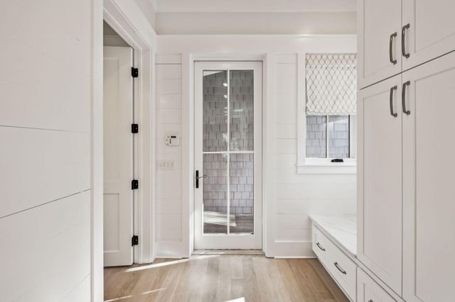 254 E Yacht Pond Lane, Watersound, FL 32461