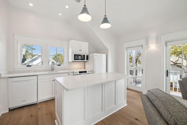 254 E Yacht Pond Lane, Watersound, FL 32461