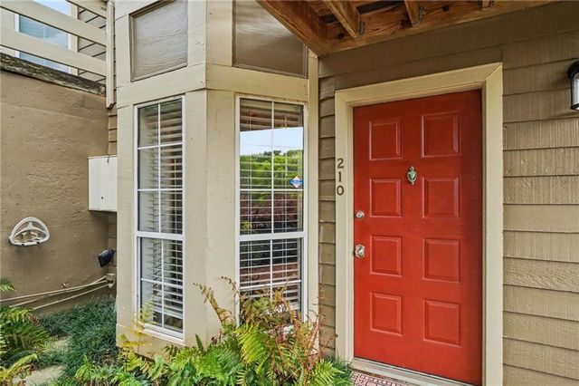 210 Riverview Drive, Marietta, GA 30067