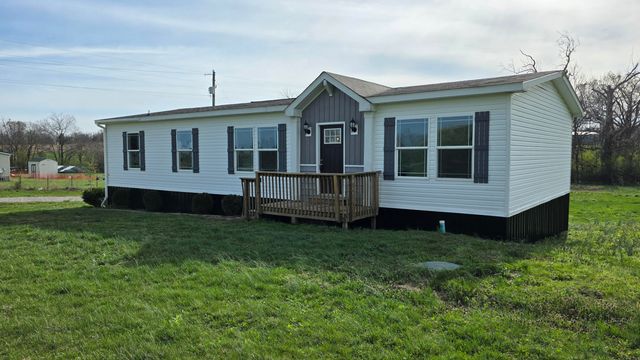 6350 Harmons Lick Road, Paint Lick, KY 40461