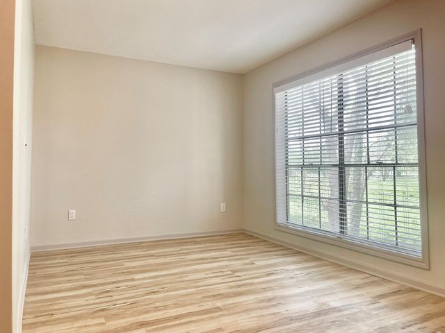 1311 Antoine Drive 144, Houston, TX 77055
