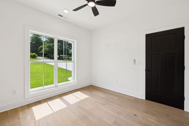 819 Oconnor St, Smithville, TN 37166