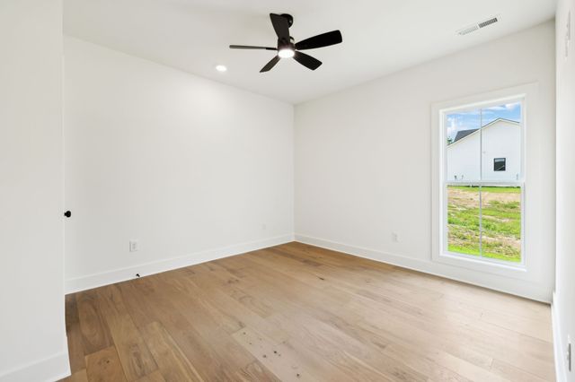 819 Oconnor St, Smithville, TN 37166