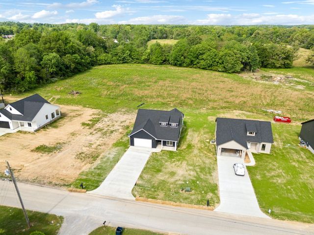 819 Oconnor St, Smithville, TN 37166