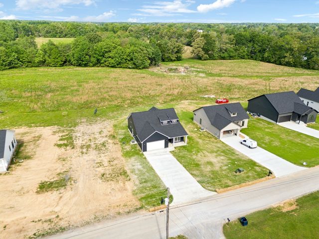819 Oconnor St, Smithville, TN 37166