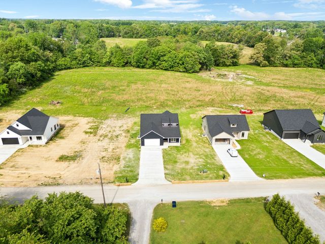 819 Oconnor St, Smithville, TN 37166