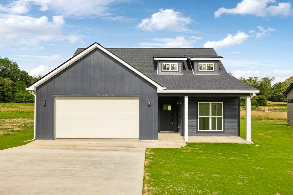 819 Oconnor St, Smithville, TN 37166