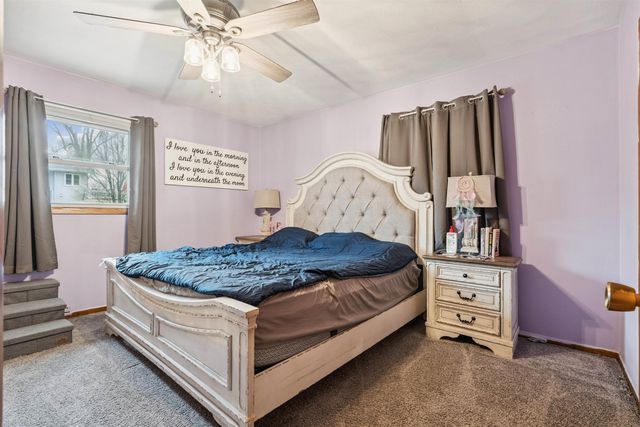 413 4th Ave NE, Oelwein, IA 50662