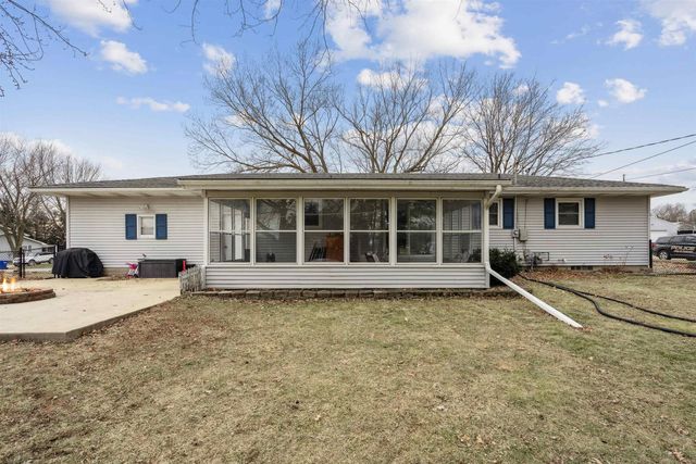 413 4th Ave NE, Oelwein, IA 50662