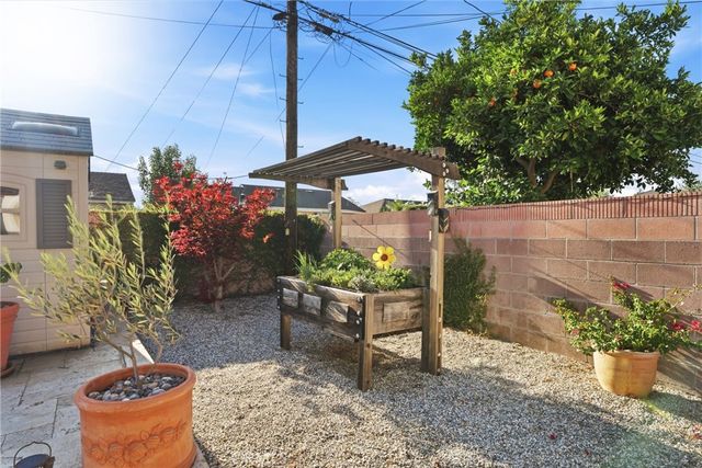 4959 Premiere Avenue, Lakewood, CA 90712