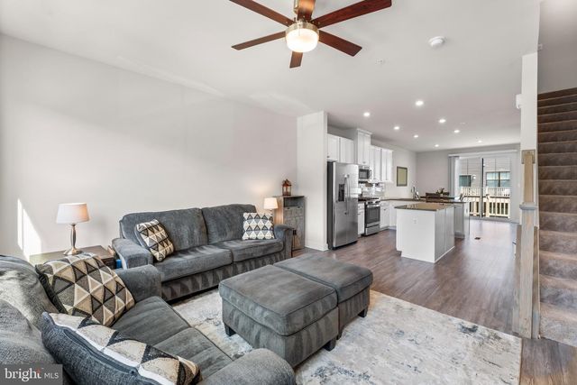 528 LEVANNA LN, Glen Burnie, MD 21060