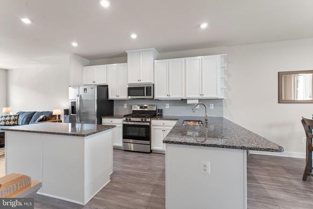 528 LEVANNA LN, Glen Burnie, MD 21060