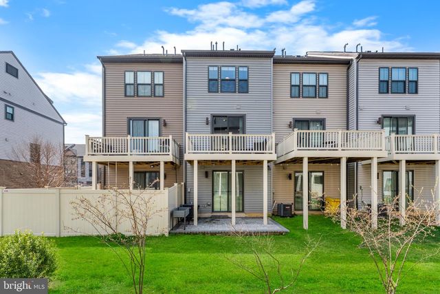 528 LEVANNA LN, Glen Burnie, MD 21060