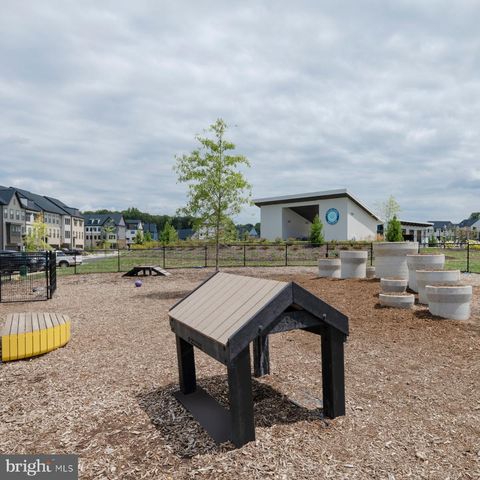 528 LEVANNA LN, Glen Burnie, MD 21060