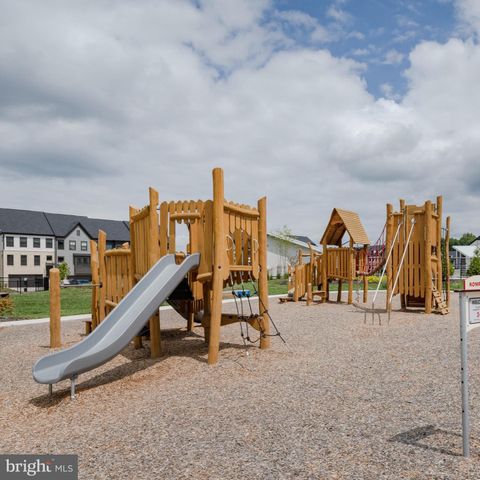 528 LEVANNA LN, Glen Burnie, MD 21060