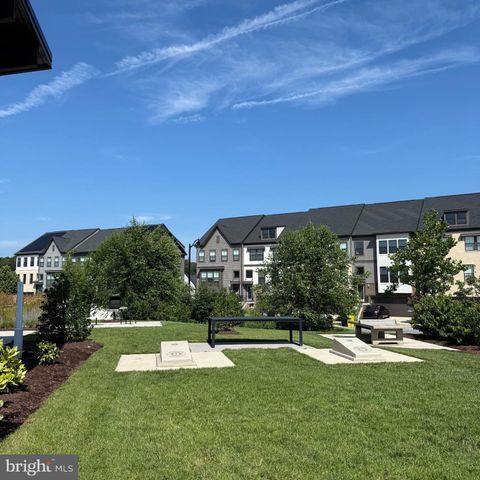 528 LEVANNA LN, Glen Burnie, MD 21060